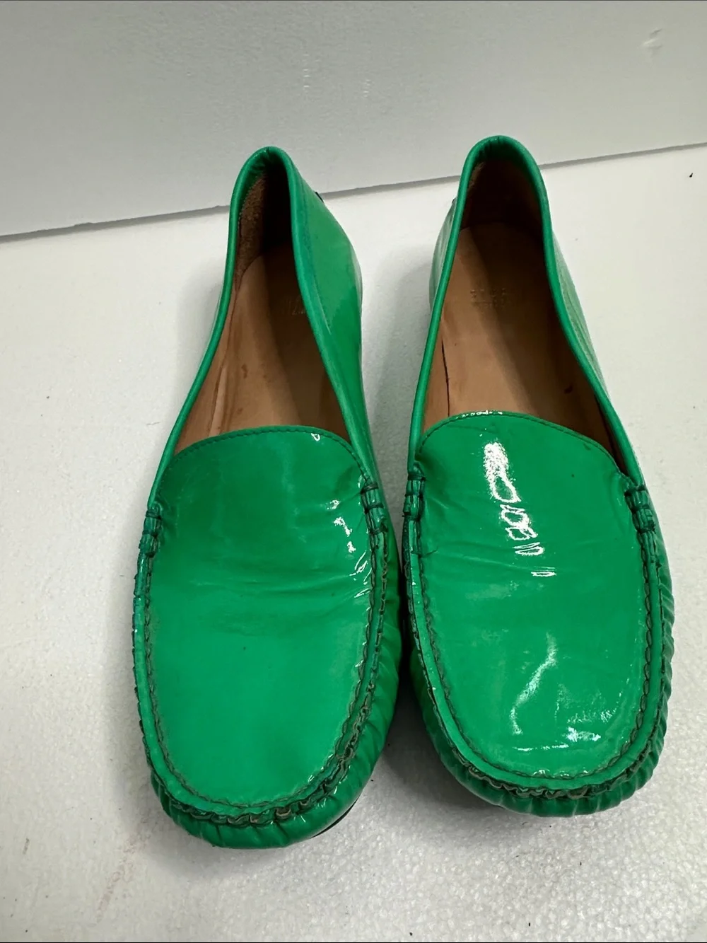 Stuart weitzman moccasino Patent Leather Loafers - Classic Slip-On Style size 8.